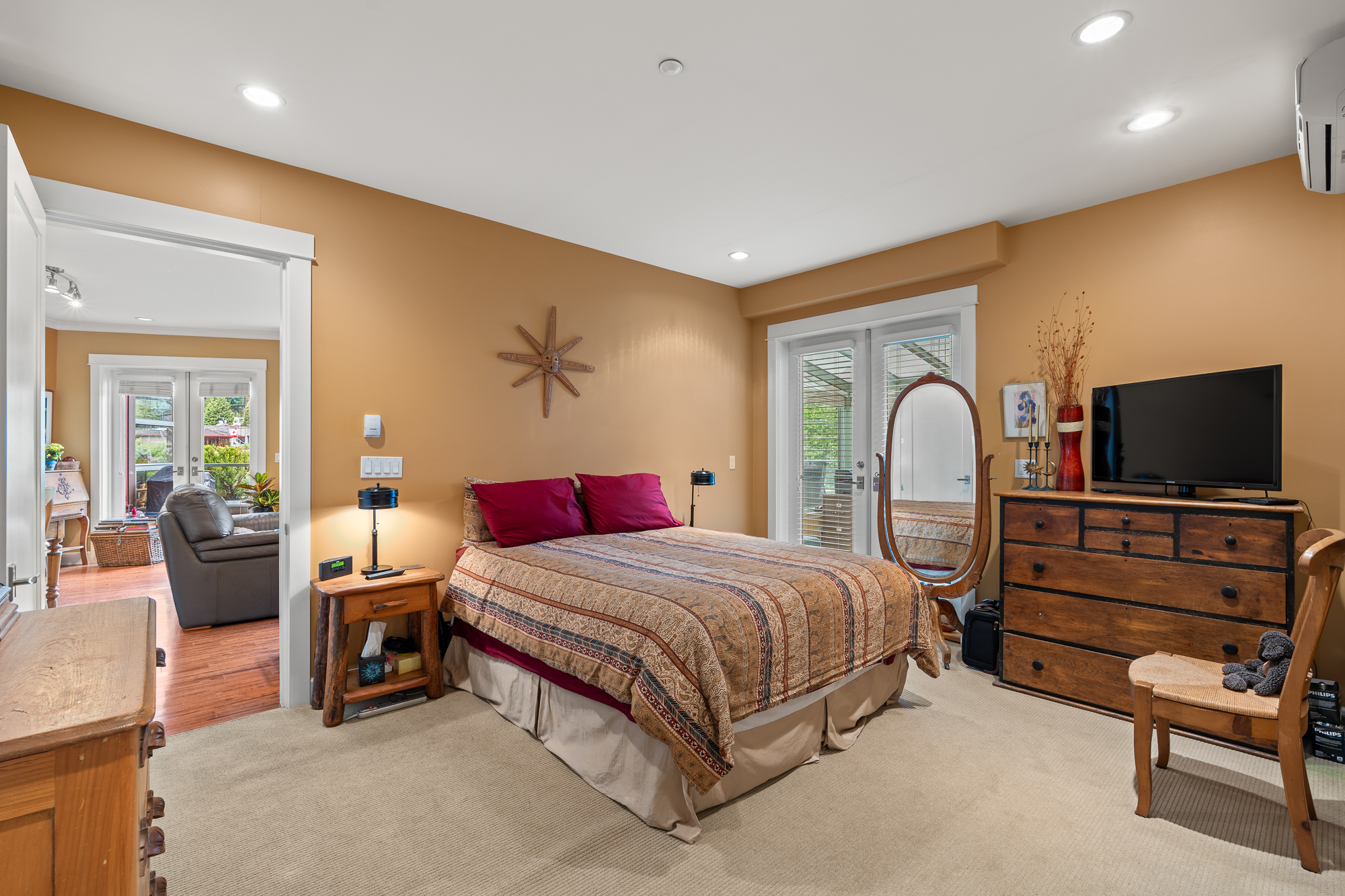 #205 - 6688 Royal Avenue